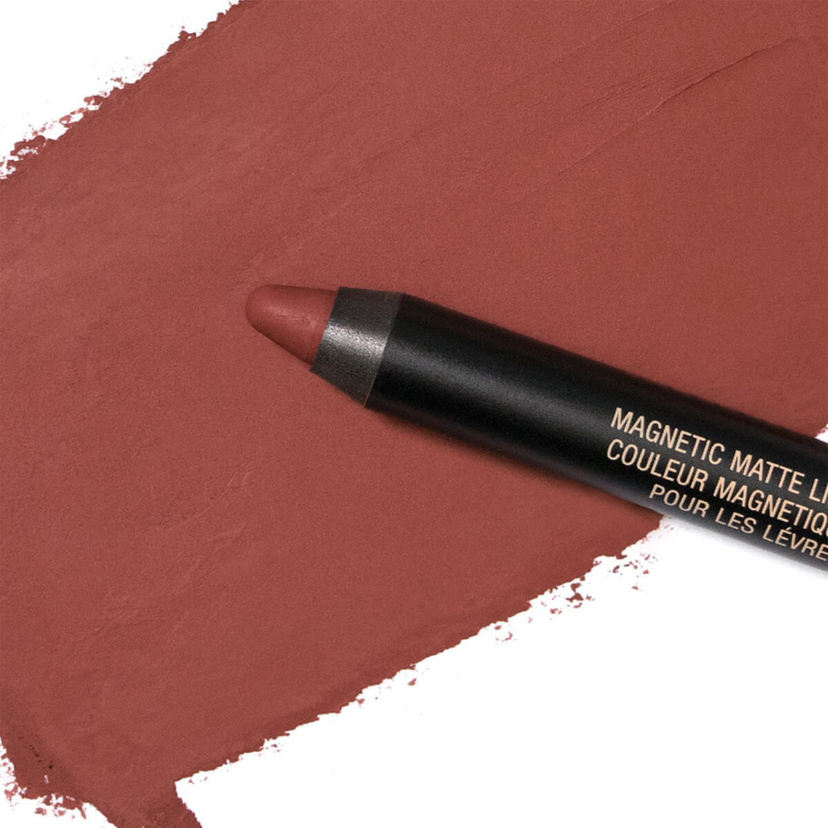 MAGNETIC MATTE LIP COLOR (LÁPIZ DE LABIOS MATE)